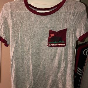 Grey short sleeve tee